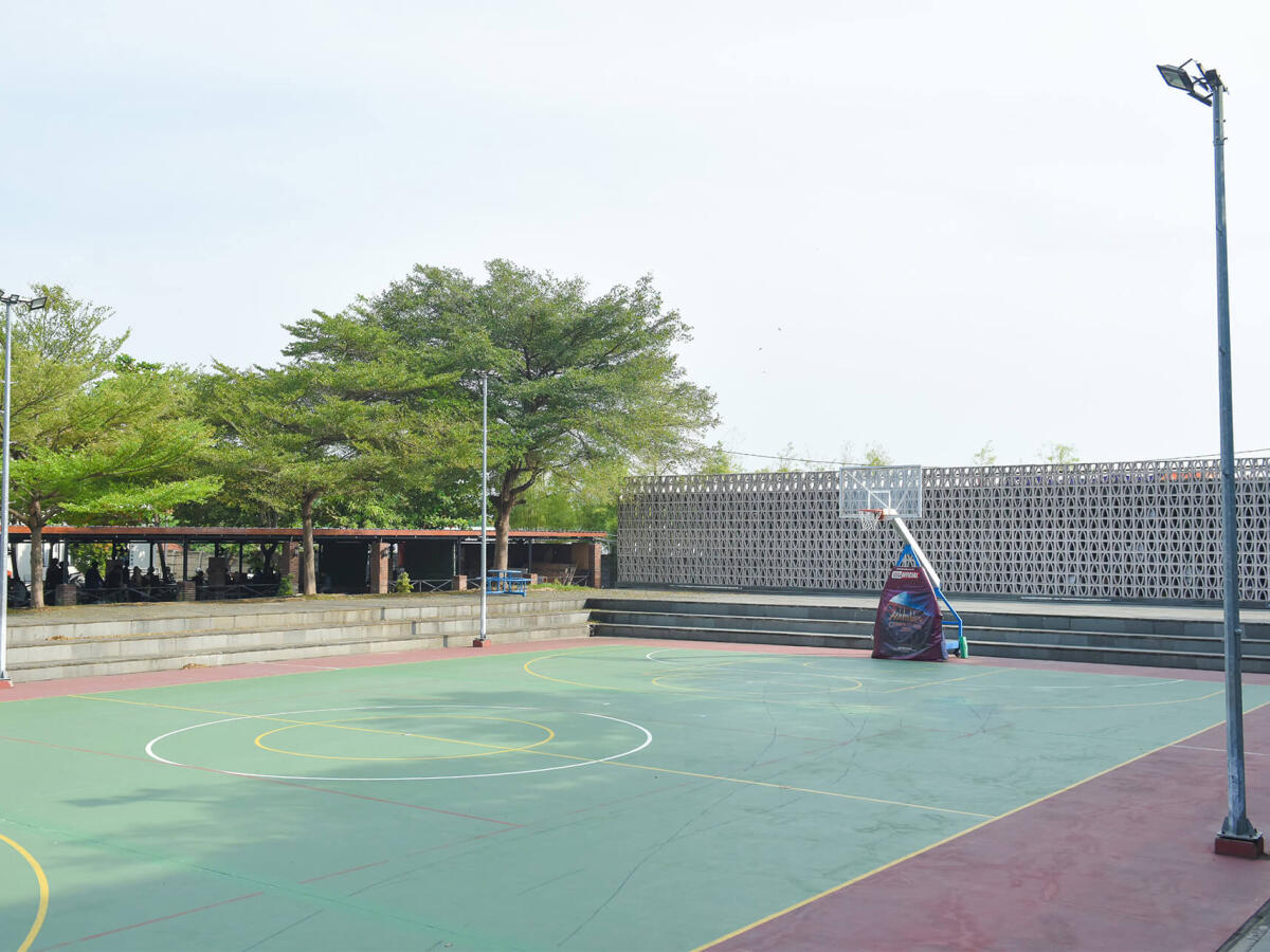 SPORT CENTER