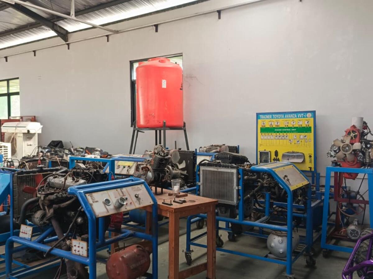 LABORATORIUM TEKNIK MESIN