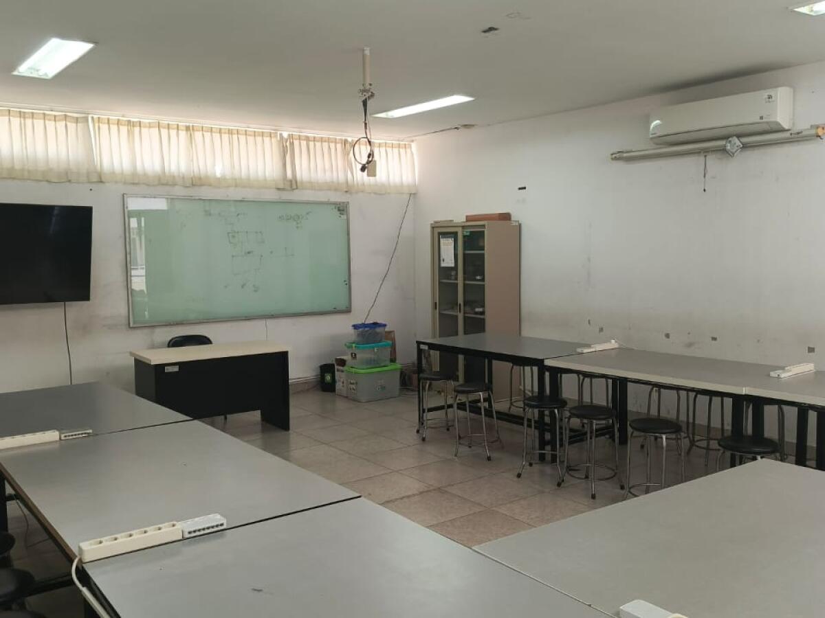 LABORATORIUM HARDWARE