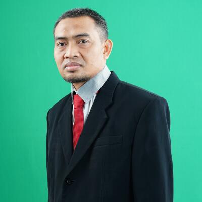 Dr. Kusnadi M.Pd
